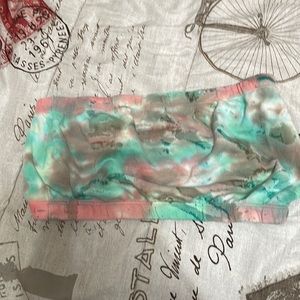 Perfect for beach days , summer and anything you can wear with it !